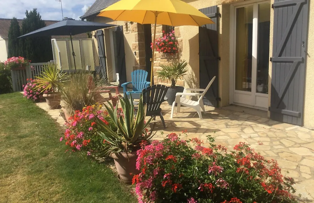 Coup de cœur assuré ! CALM Comme à la Maison ! maison spacieuse avec grande terrasse pour 2 à 5 personnes proximité Granville et mer avec wifi et parking gratuits-1