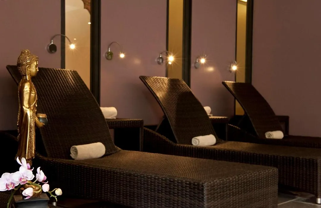 Hotel&Spa Le Grand Monarque, BW Premier Collection-1