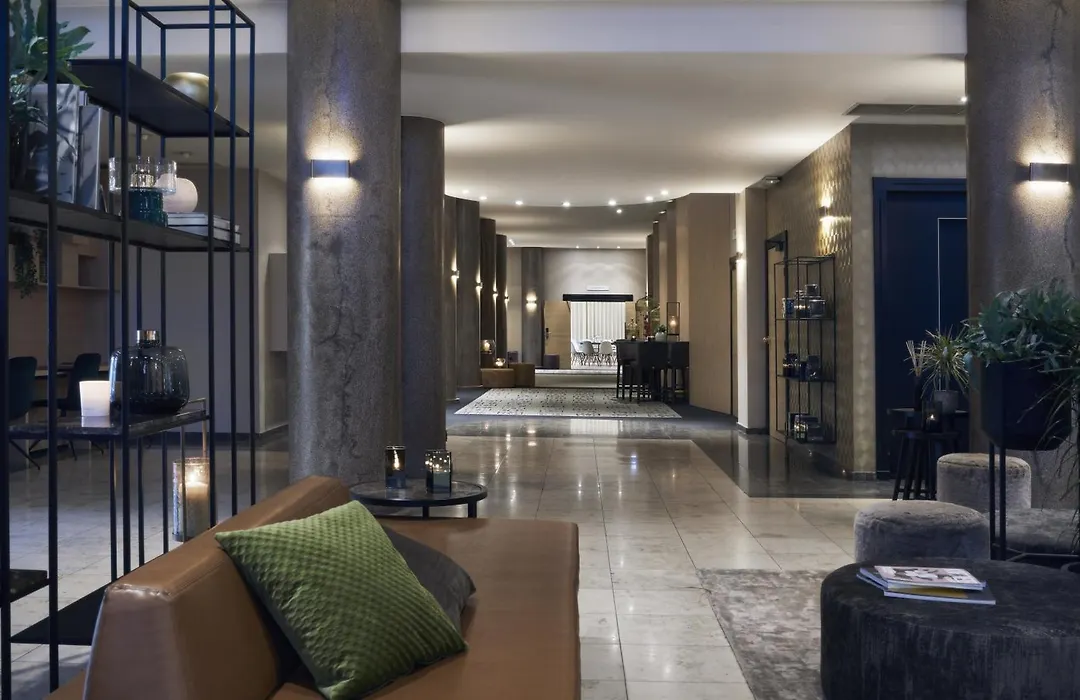 M Hotel-1