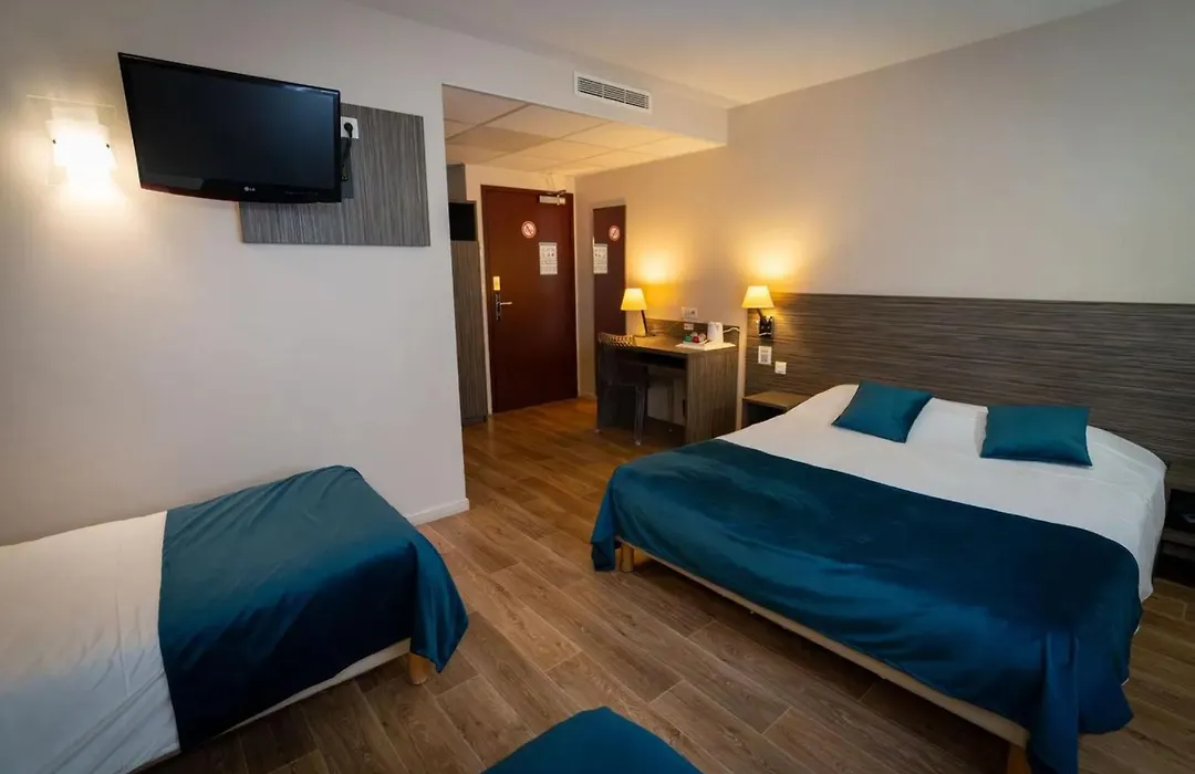Hotel Caiman-1