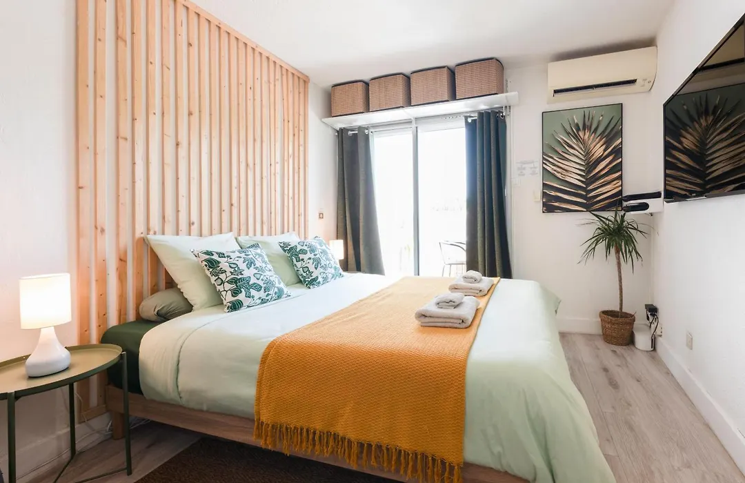 NEW - Studio cosy - Plages à 5min - Parking privé - WIFI - Commerces au pied du bâtiment-1