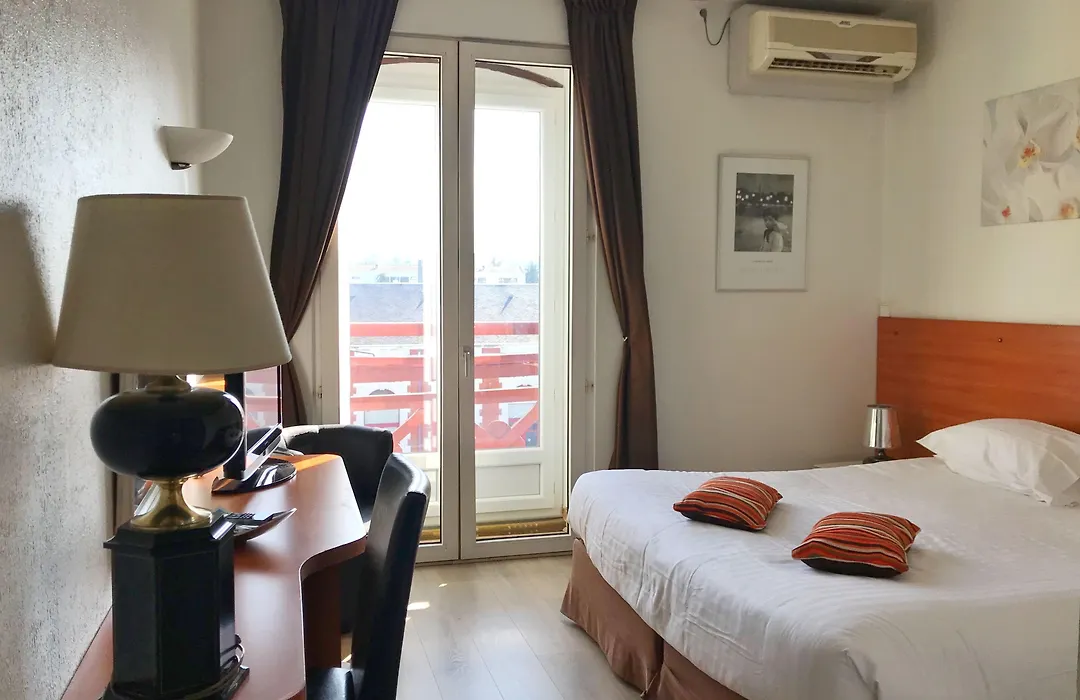 Hotel Colbert-1