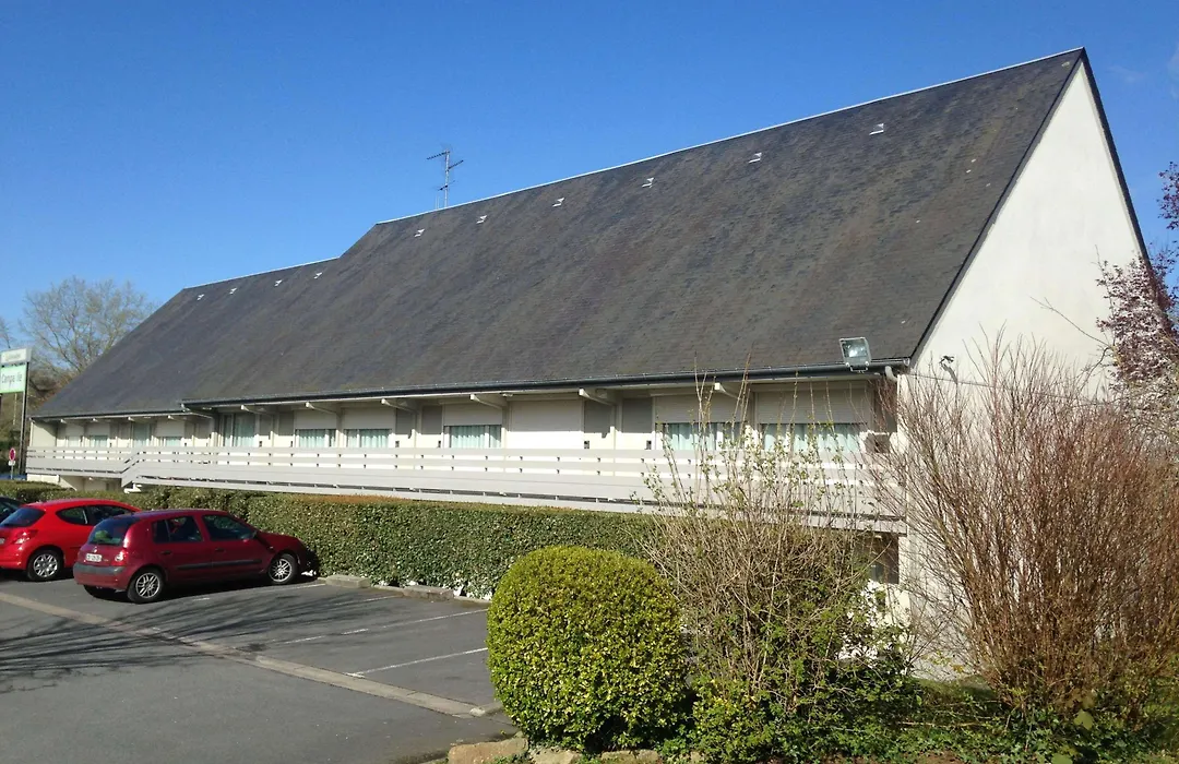 Campanile Bayeux-1
