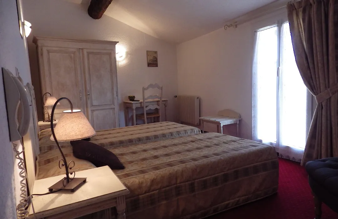 Hôtel Porte de Camargue-1