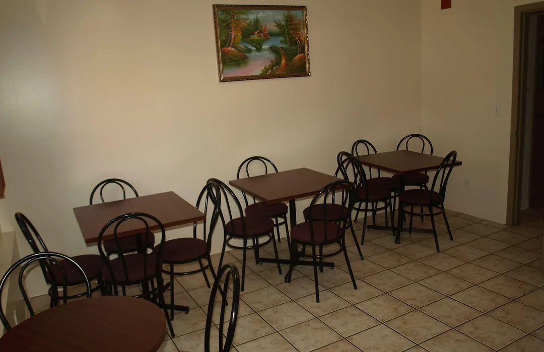 Econo Lodge-1