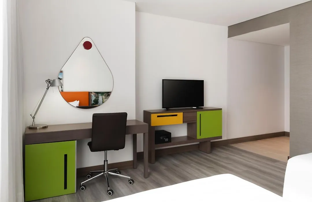Hampton By Hilton Bogota Airport-1