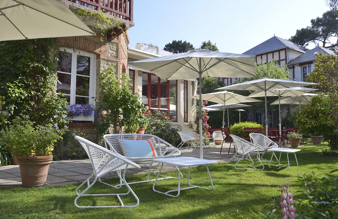 Hôtel Le Saint Christophe-1