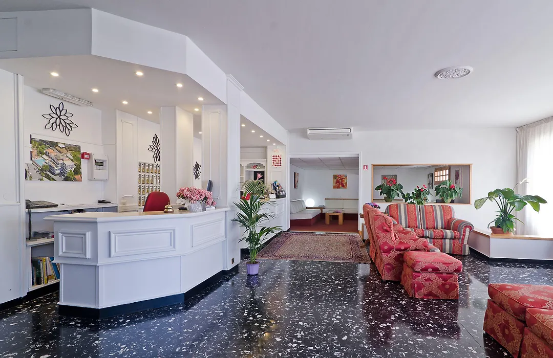 Hotel Ariston Montecarlo-1