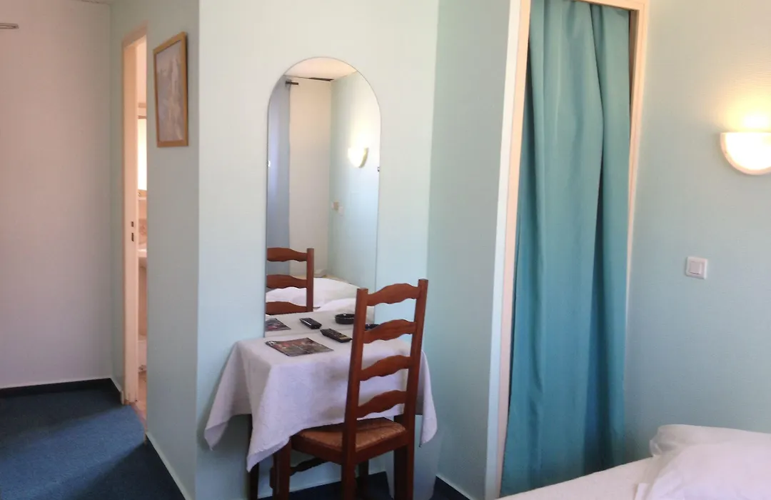 Au Nouvel Hôtel-1