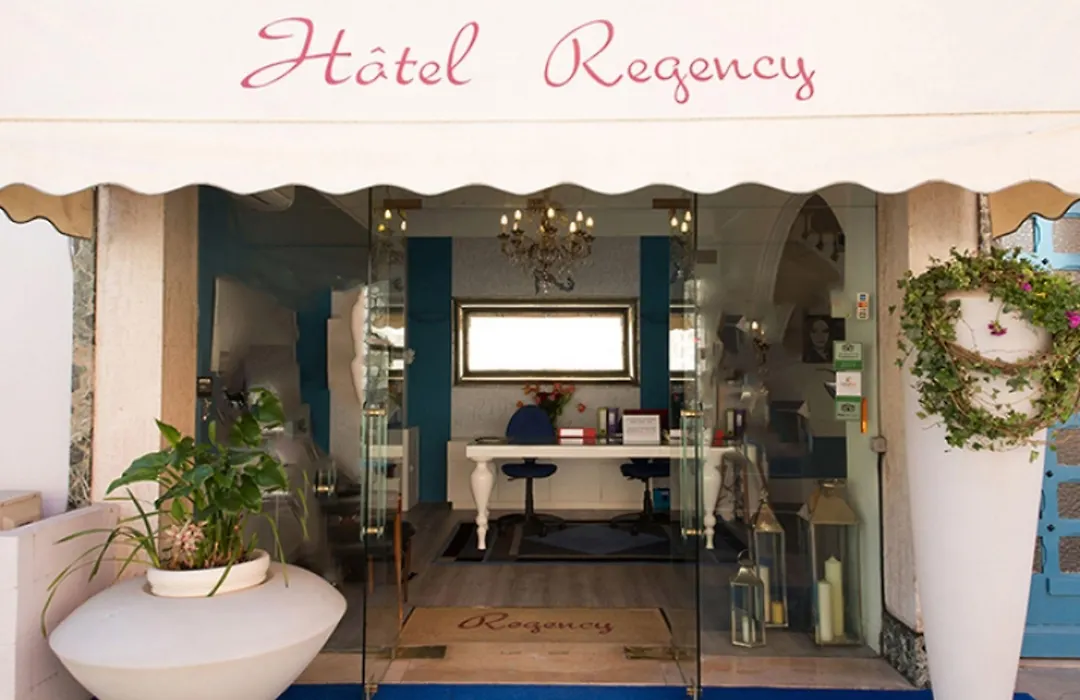 Hotel De Charme Regency-1