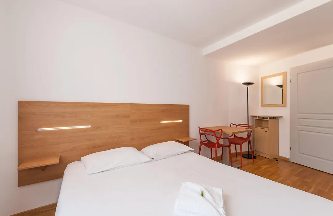 Residhotel Vieux Port-1