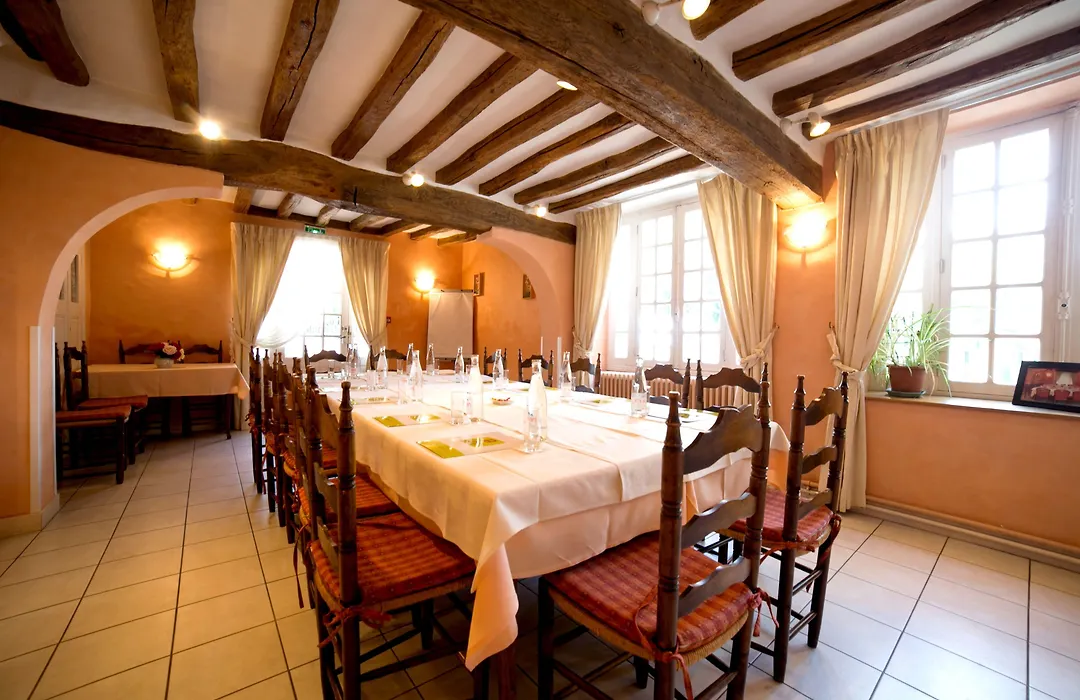 Logis Hôtel Auberge de la Rose-1