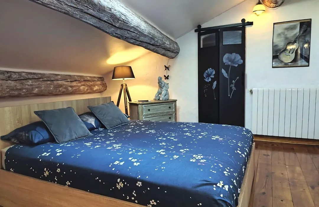 VILLA ARTEMIA Maison vigneronne - chambre d hôtes-B&B-piscine-climatisation-1
