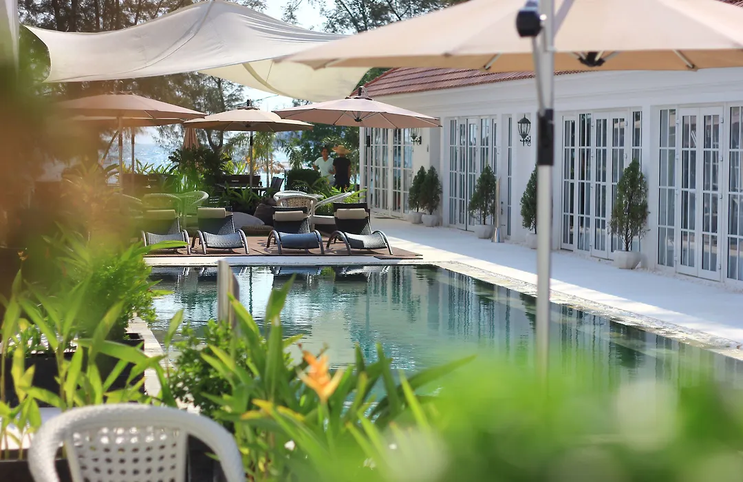 White Boutique Hotel&Residences-1