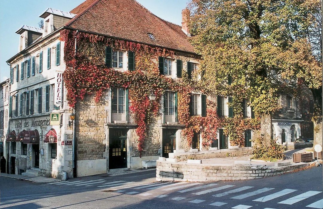 Logis Hôtel des Messageries-1