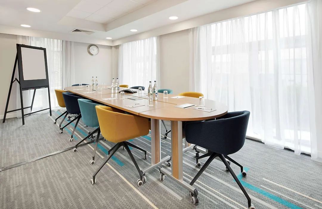 Hampton By Hilton London Excel-1