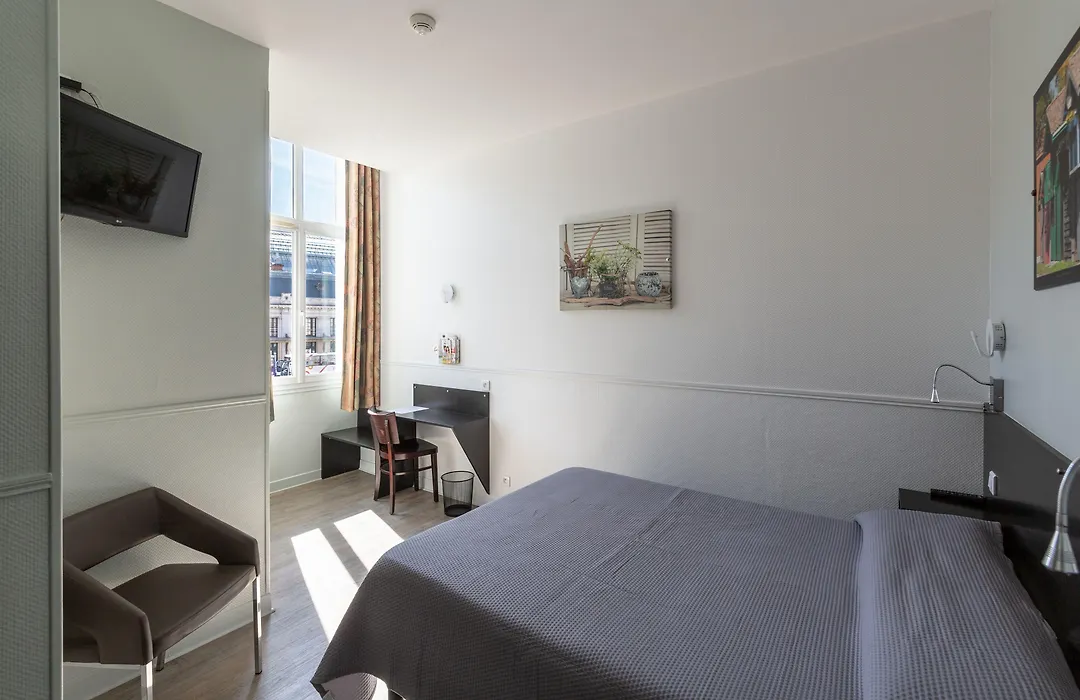 Hotel Regina Bordeaux Gare Saint-Jean-1