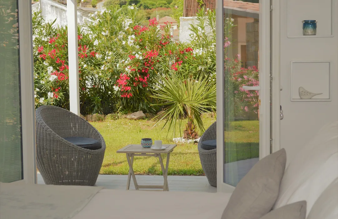 Villa La Terre Des Lauriers-1