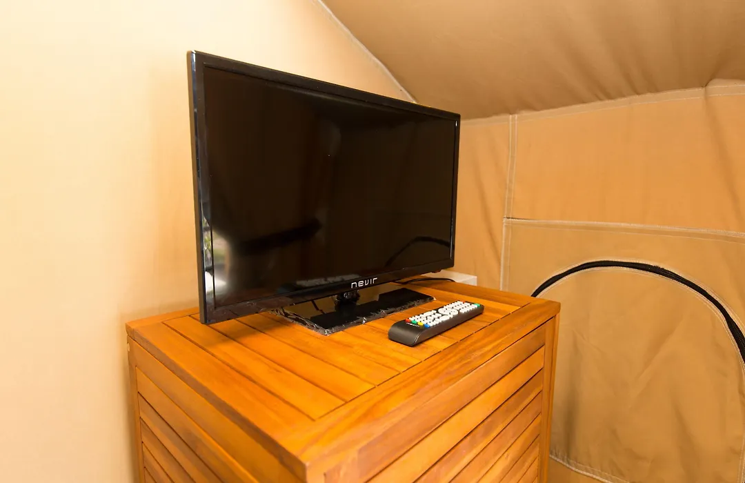 Camping Bungalows El Far-1
