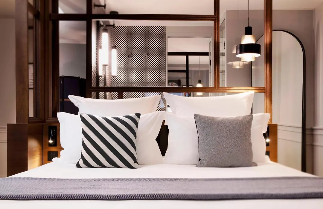 Maison ELLE Paris-1