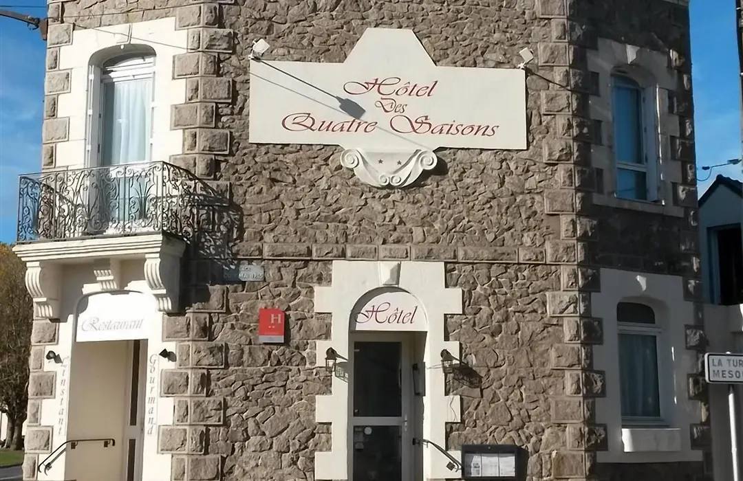 Hôtel des quatre saisons-1