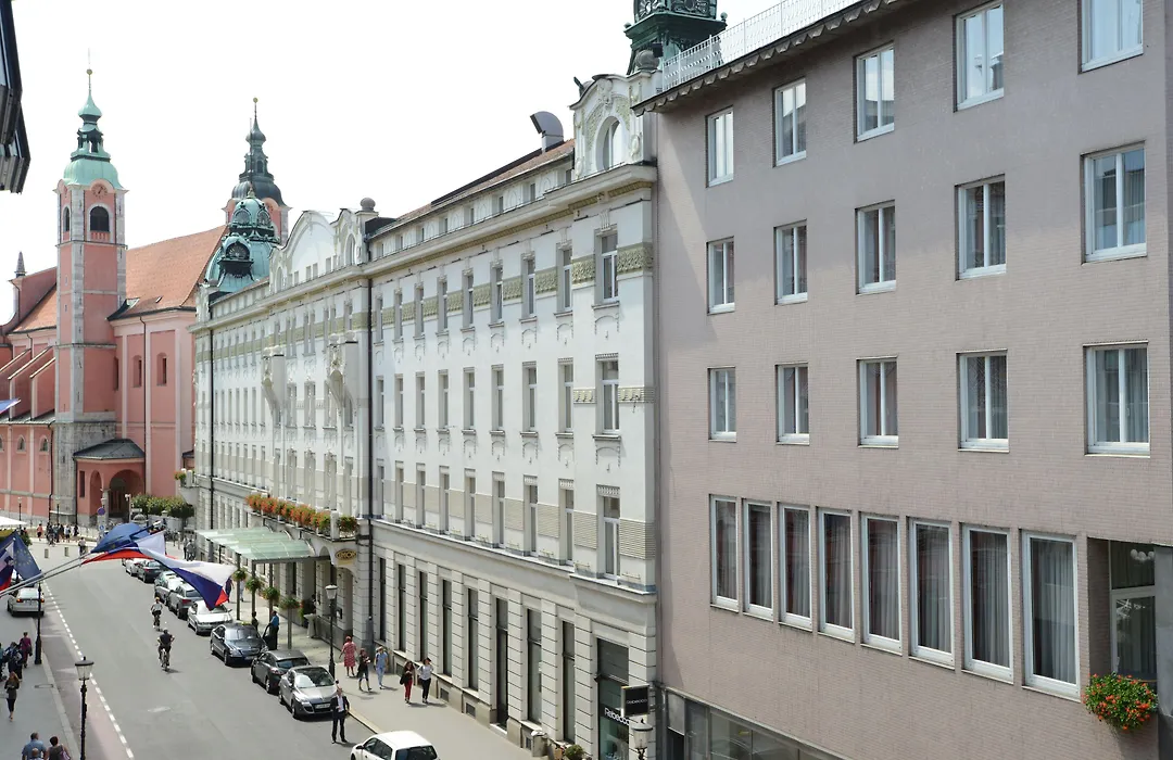 Viva Rooms-1