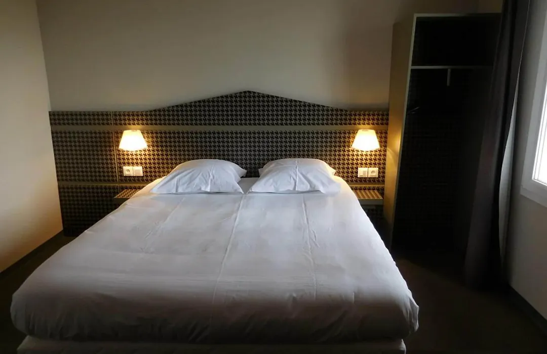 Fasthotel Montmarault-1