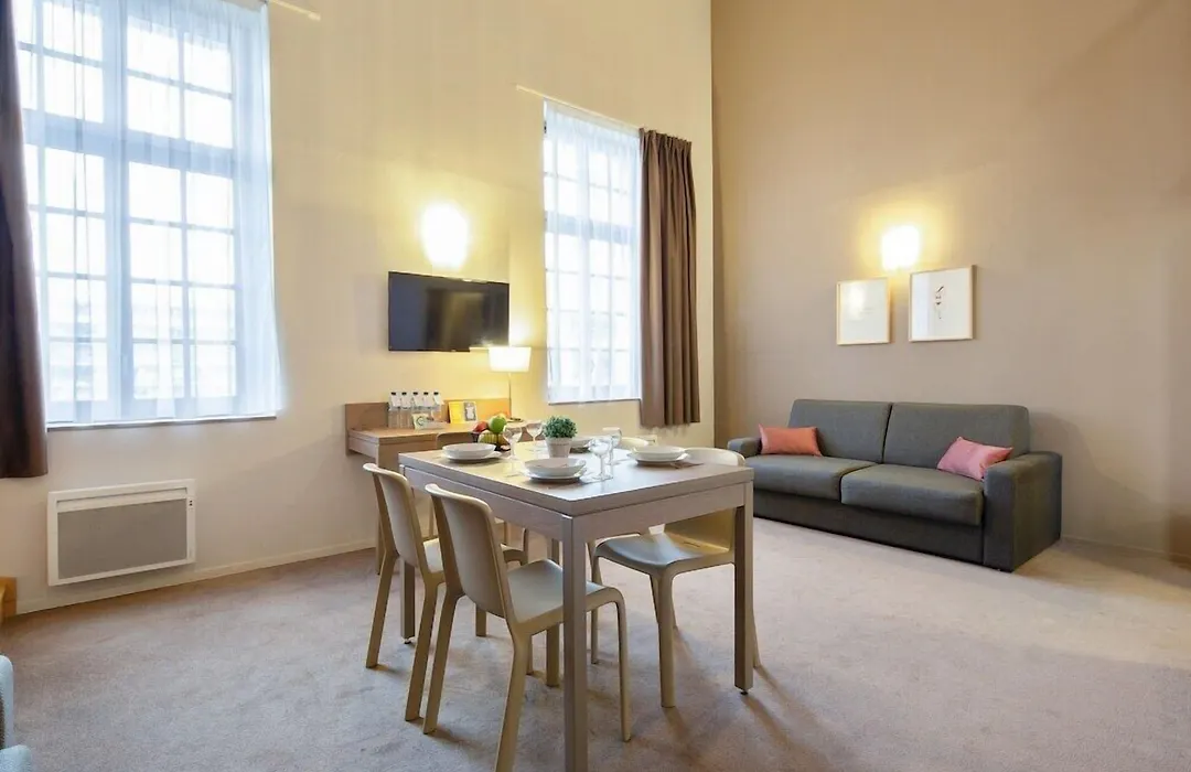 Appart'City Confort Reims Centre-1