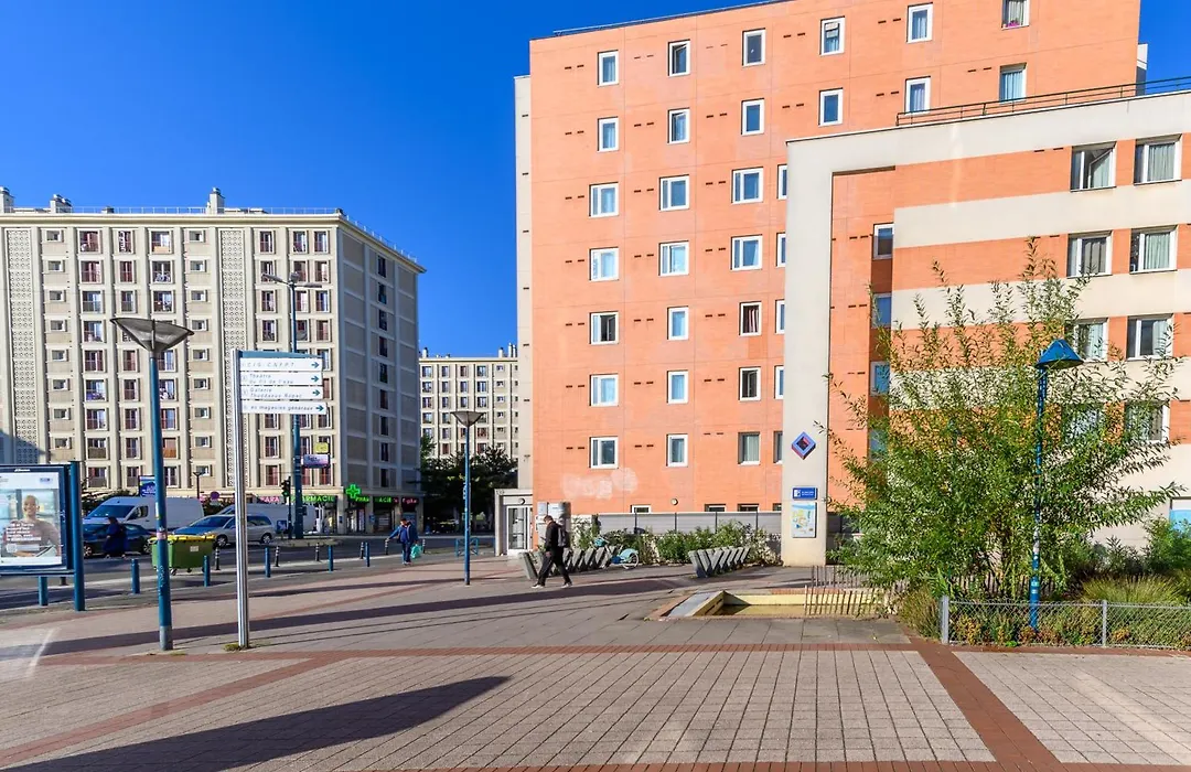 Séjours&Affaires Pantin Charles De Gaulle-1