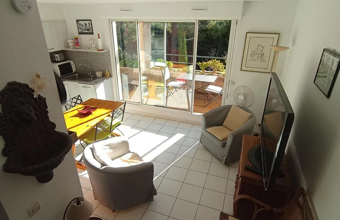 4SAP22 Appartement climatisé avec double terrasses-1