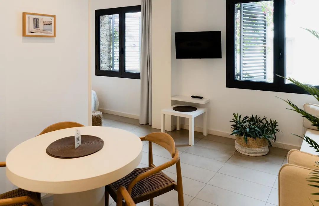 Canvas Apartments&Lofts-1