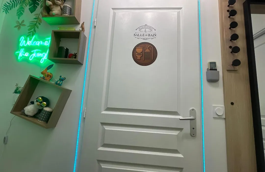Chambre agréable avec jacuzzi-1