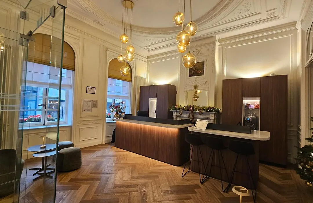 Hotel Du Congres-1