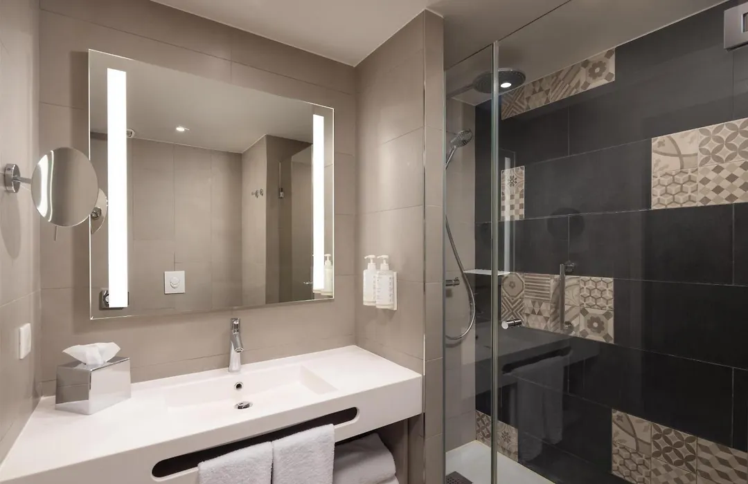 Hilton Garden Inn Bordeaux Centre-1