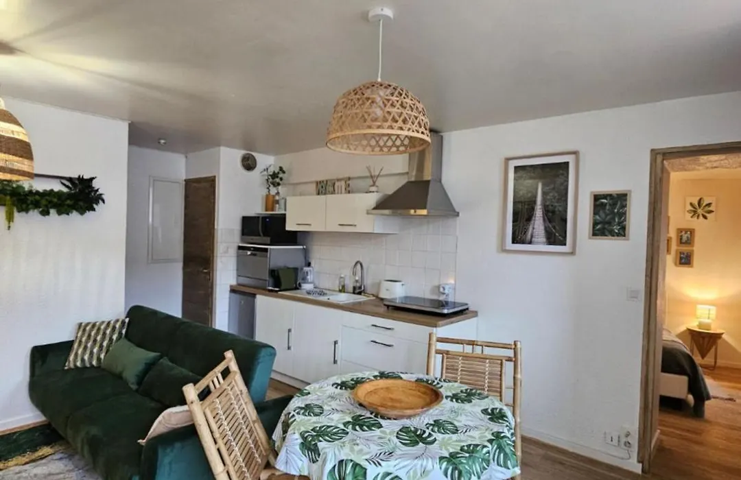 Gîte Côté Terre, avec piscine chauffée-1