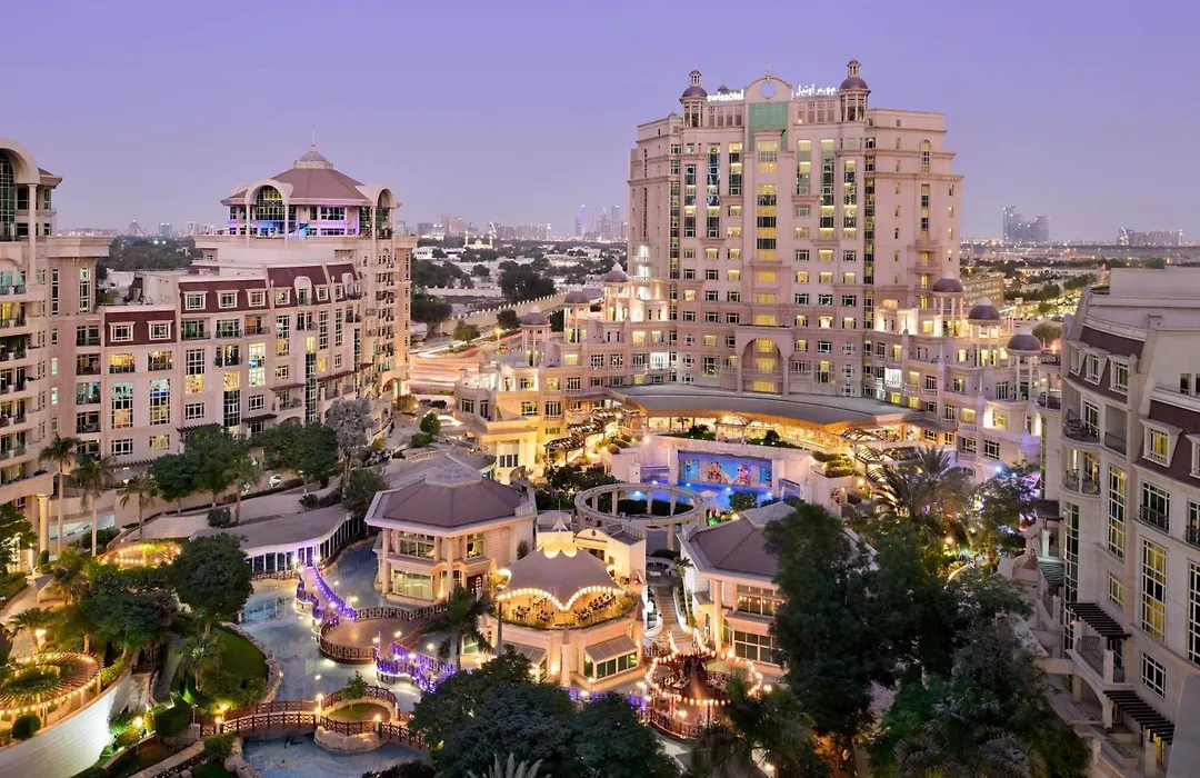 Swissôtel Al Murooj Dubai-1