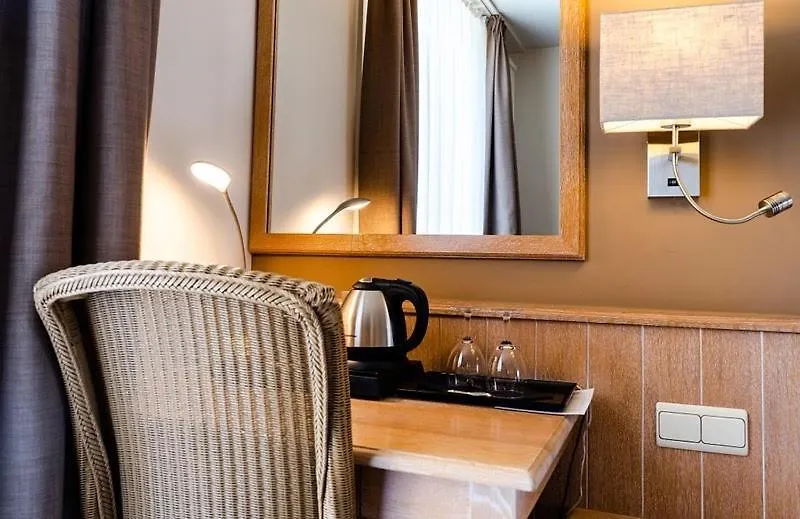 Flanders Hotel-1
