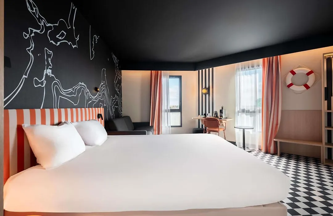 ibis Styles La Rochelle Centre les Minimes-1