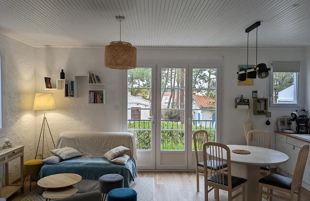 Logement chaleureux à deux pas de la plage-1