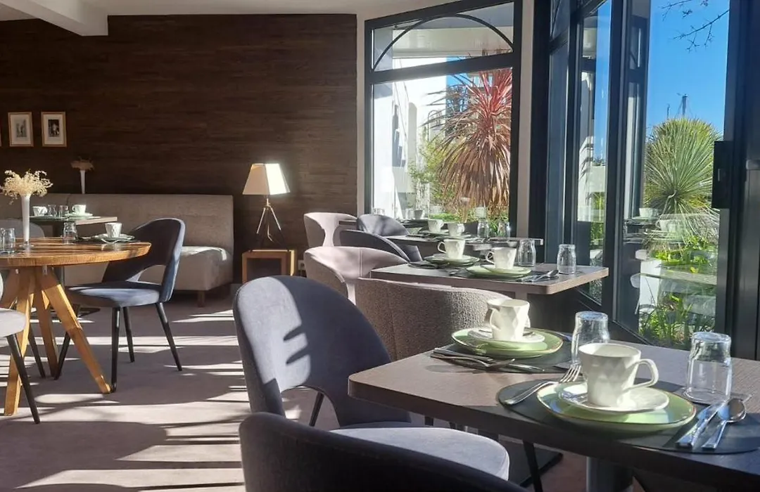 Hôtel Restaurant Les Ormes, The Originals Relais (Relais du Silence)-1