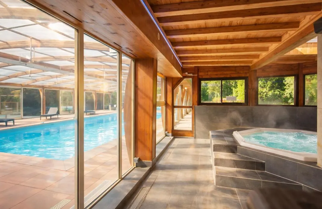 Logis Hotel-Restaurant Spa Le Lac-1