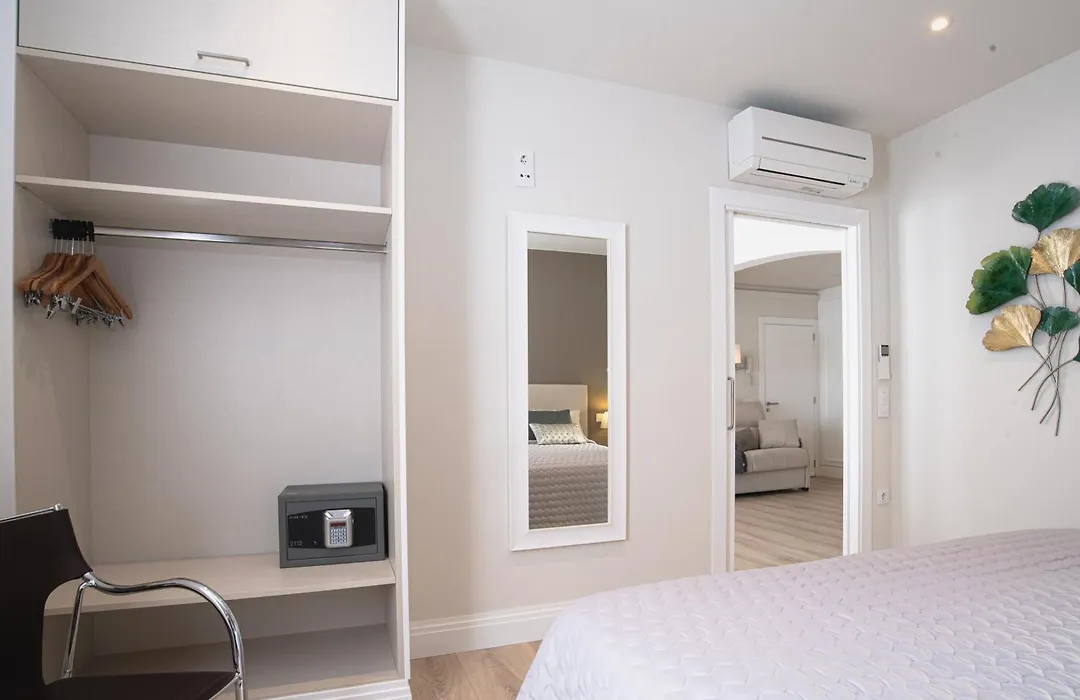 Hotel Pirineos Figueres By Pierre & Vacances-1