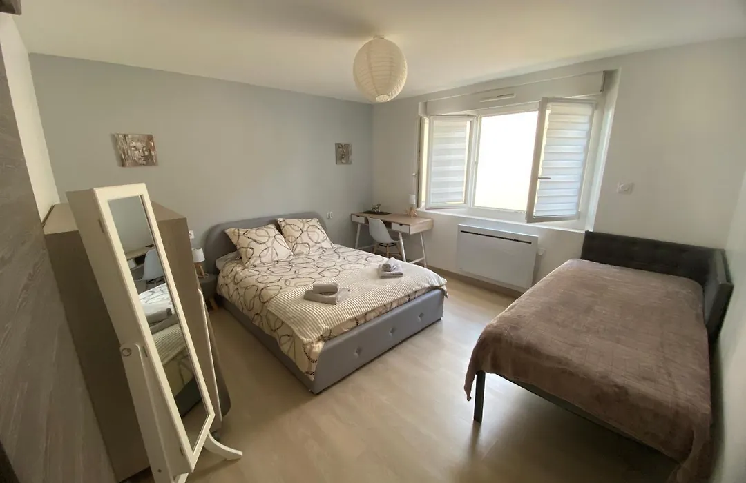 Toul Appartement Entier Avec Parking Prive Au Calme Cosy A Etage Avec Balcon-1