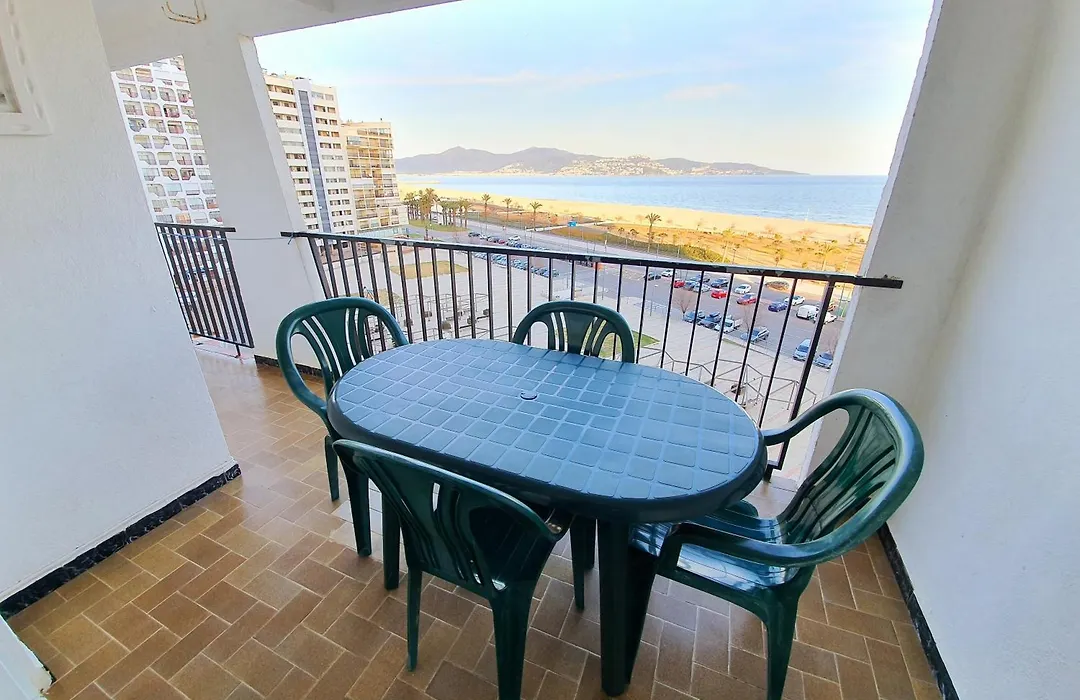 Apartamento Karina Beach-3-1