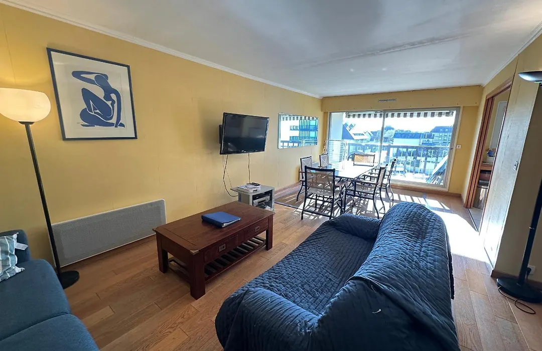 Appartement 3 pièces en front de mer avec balcons, à Cabourg, proche centre-ville. - FR-1-487-275-1