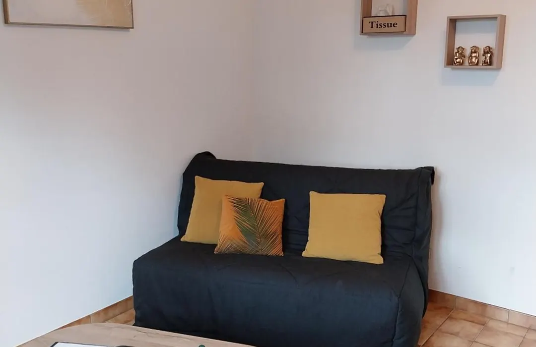 Maison chaleureuse avec terrasse et vue baie-1