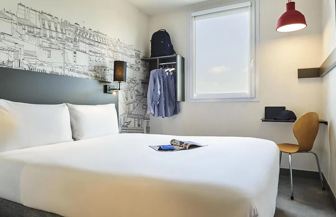 greet hotel Paris Nord 18è-1