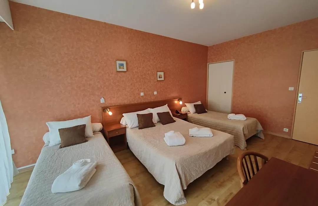 Brit Hotel Du Ban-1