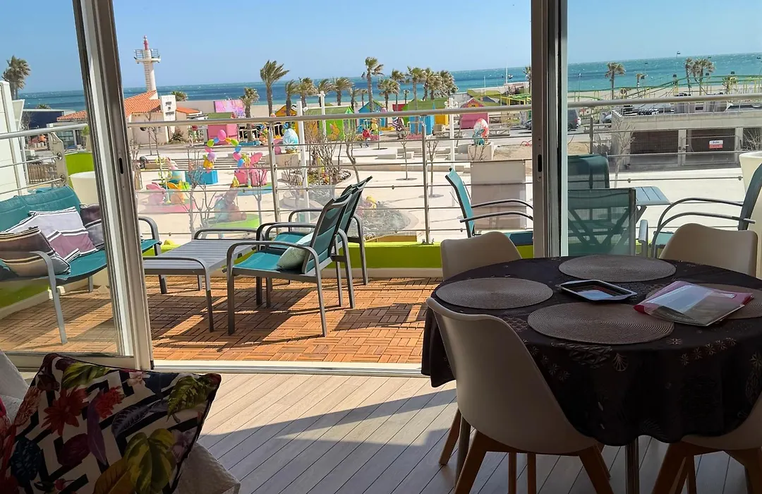 Rivage hyper centre et plage a pied-1