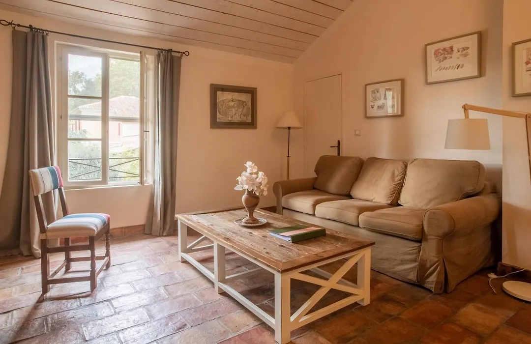 HOTEL et APPARTEMENTS DOMAINE DES CLOS - Teritoria-1